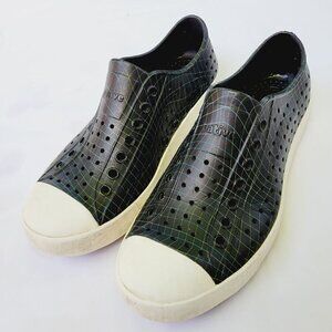 Native Black Wavy Grid Pattern Jefferson Slip-on Perforated Shoe - size …